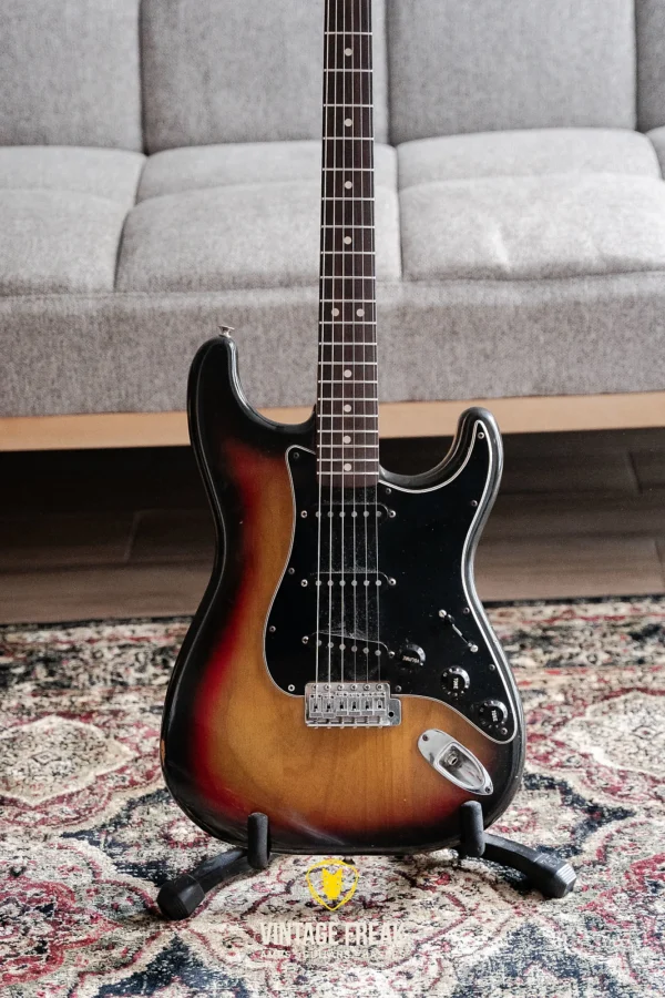 Fender Stratocaster 1976 - Sunburst - Image 3