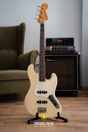 Squier Jazz bass 80's